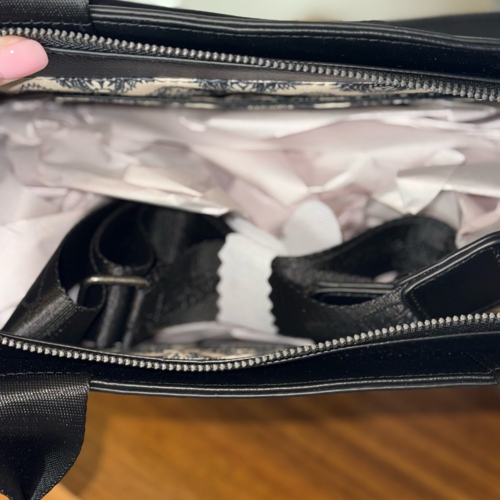 NWT Ed Hardy Jeweled Black Satchel with Floral Skull Design With Crossbody Strap - Picture 8 of 9